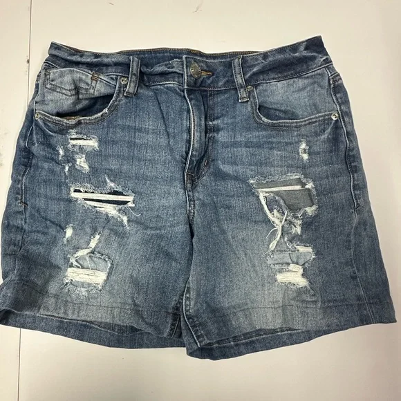 Distressed Denim Women's Shorts - Picture 2 of 8